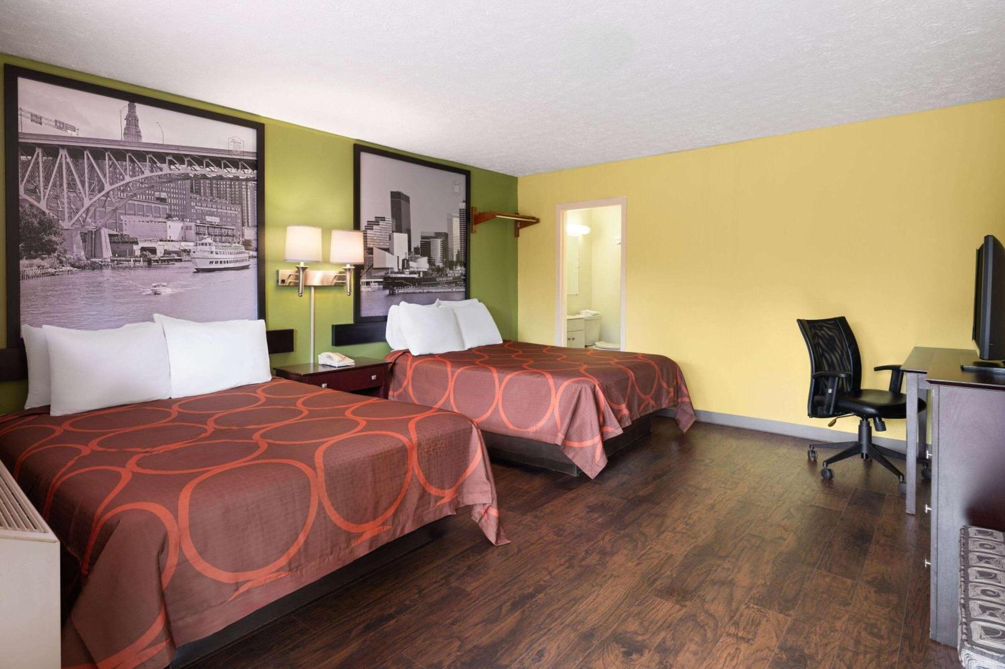 Super 8 By Wyndham Youngstown Girard Exterior photo